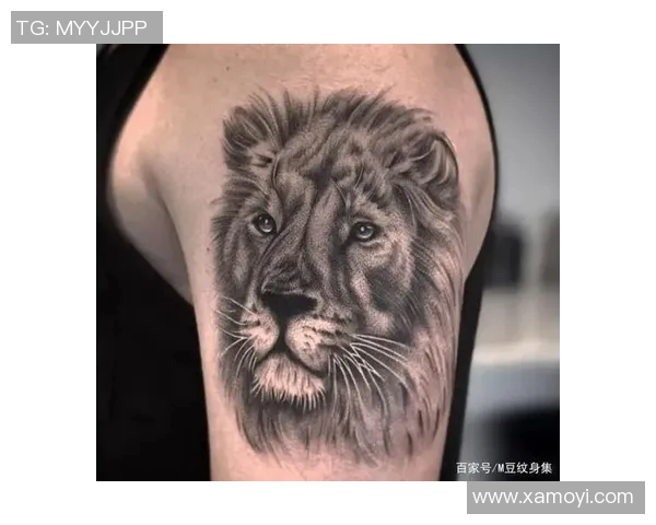 足球明星背部狮子纹身的象征意义与个人故事解析