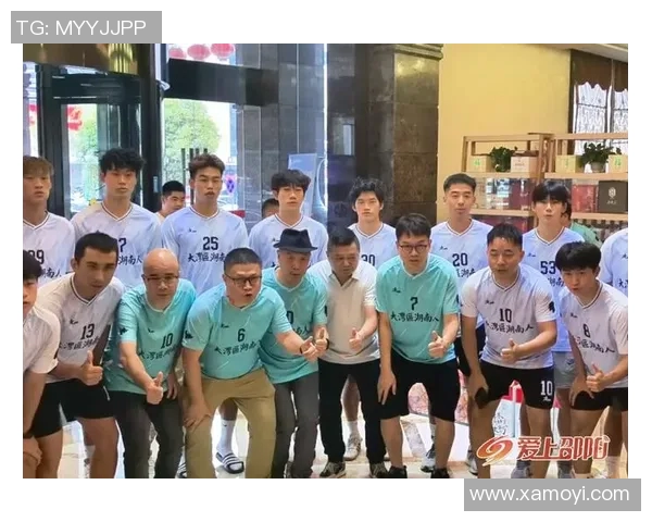 足球巨星倾情回馈家乡捐款助力青少年足球发展传递温暖与希望